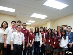 Meihan on her exchange in the U.S. (she's the one in the scarf)