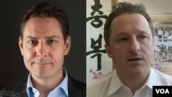 前加拿大外交官康明凯（左）和商人斯帕沃尔