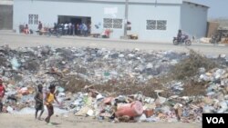 Lixo no Namibe