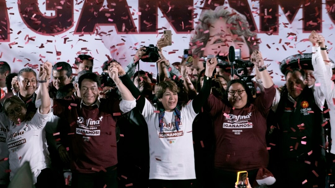 Delfina Gómez, candidata a gobernadora de México por el Movimiento Regeneración Nacional, o Morena, celebra su victoria en las elecciones del Estado de México en Toluca, México, el domingo 4 de junio de 2023.