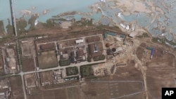 由GeoEye提供的卫星图片显示朝鲜宁边核设施周边地带。（资料照）