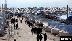 Suriyaning Xasaka viloyatidagi al-Hol lageri