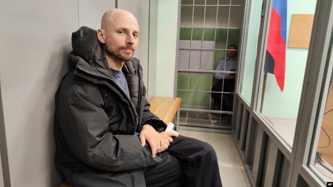 Ekstremizmda ayblangan rossiyalik jurnalist Sergey Karelin, Murmansk, Rossiya, April 27, 2024