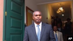 Abel Chivukuvuku, líder do projecto Pra-Já - Servir Angola