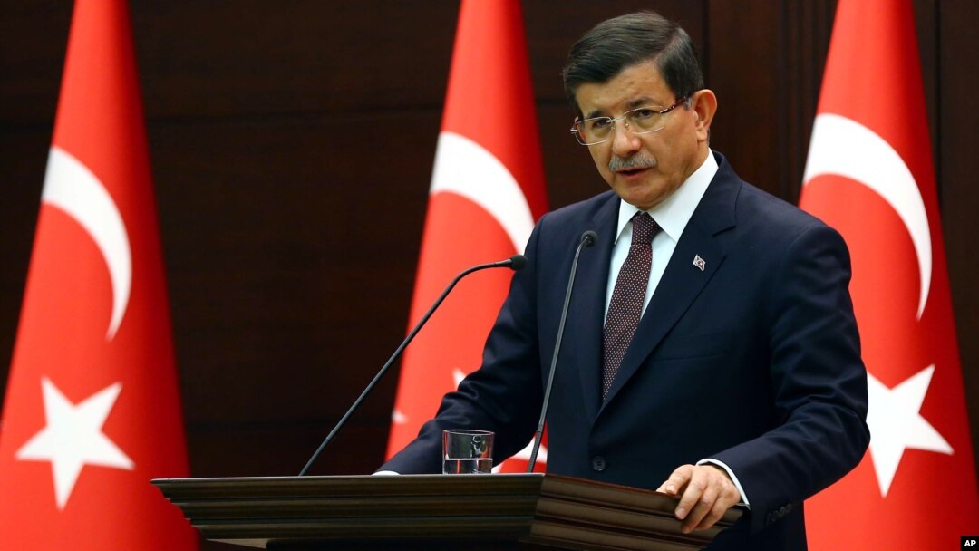 Turkiya Bosh vaziri Ahmat Dovuto'g'li 