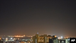 Cidade dos raptos. Imagem noturna de Maputo, capital de Moçambique