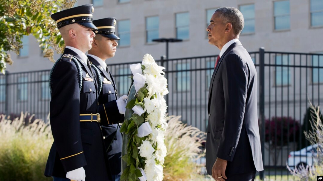 Obama guardó un minuto de silencio en la Casa Blanca, antes de su discurso.