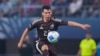 El jugador mexicano “Chucky” Lozano desea suerte a la selección en la Copa América con la esperanza de regresar al equipo