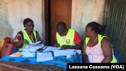 Assembleias de voto encerram as portas às 17 horas locais