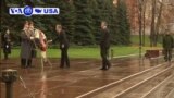 Manchetes Americanas 23 de Outubro: John Bolton, prestou homenagem a soldados russos tombados na Guerra Mundial II