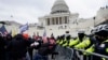 Hombre buscado por el asalto al Capitolio, arrestado cerca de la casa de Obama en Washington