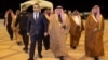 Bộ trưởng Ngoại giao mới được bổ nhiệm của Syria Asaad Hassan al-Shibani được Thứ trưởng Ngoại giao Saudi Waleed Elkhereijichào đón khi đến Riyadh, Saudi Arabia, ngày 1/1/2025.