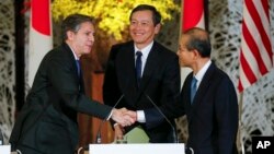 지난 1월 16일 일본 도쿄에서 미한일 외교차관들이 협의회를 가진 후 공동기자회견을 하고 있다. 왼쪽부터 미국의 토니 블링큰 국무부 부장관, 사이키 아키타카 일본 외무성 사무차관, 한국의 임성남 외교부 제1차관. (자료사진)