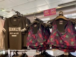 Tati's discounts once drew millions of French and foreign shoppers. (Lisa Bryant/VOA)