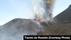 Vulcão do Fogo em erupção(Foto Fausto do Rosário)