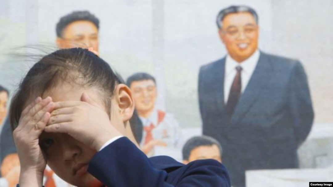 영화 '언더 더 선'의 한 장면. 사진 출처 = 탈린 블랙나이츠 국제영화제.