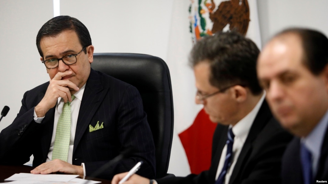 Mexico's Economy Minister Ildefonso Guajardo listens during the presentation of Mexico's negotiating team for the renewal of the North American Free Trade Agreement (NAFTA) in Mexico City, Mexico, August 2, 2017. 