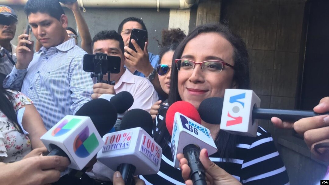 La periodista Lucía Pineda, que trabajaba para el confiscado canal televisivo 100 % Noticias, fue encarcelada en diciembre pasado por el gobierno de Daniel Ortega.