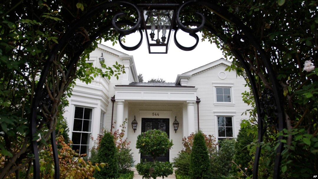 FILE — Internet millionaires have driven up real estate prices in Los Altos, California.