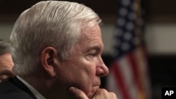 US Secretary of Defense Robert Gates (file photo)