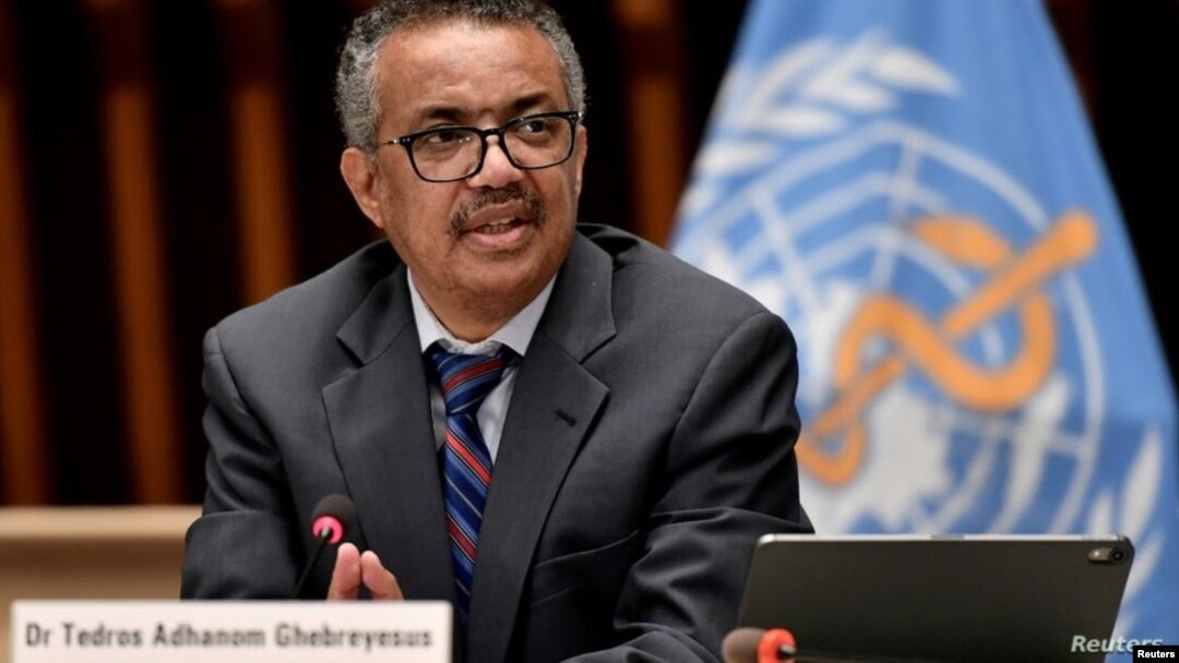 En la reunión informativa de la agencia desde su sede en Ginebra, el director general de la OMS, Tedros Adhanom Ghebreyesus, pidió a los países del G7 distribuir vacunas para los países más pobres. 