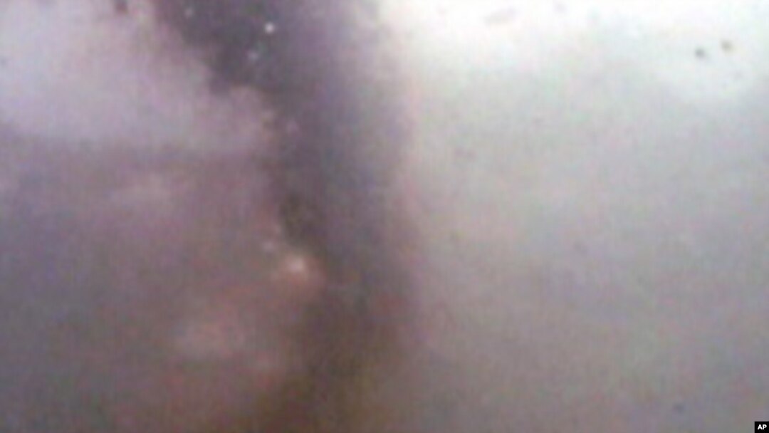 A cloud of oil in the water