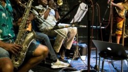 "Nini tosali te" moko na nzembo ya MPR epekisami elobelami na "Lokole" na Marius Muhunga